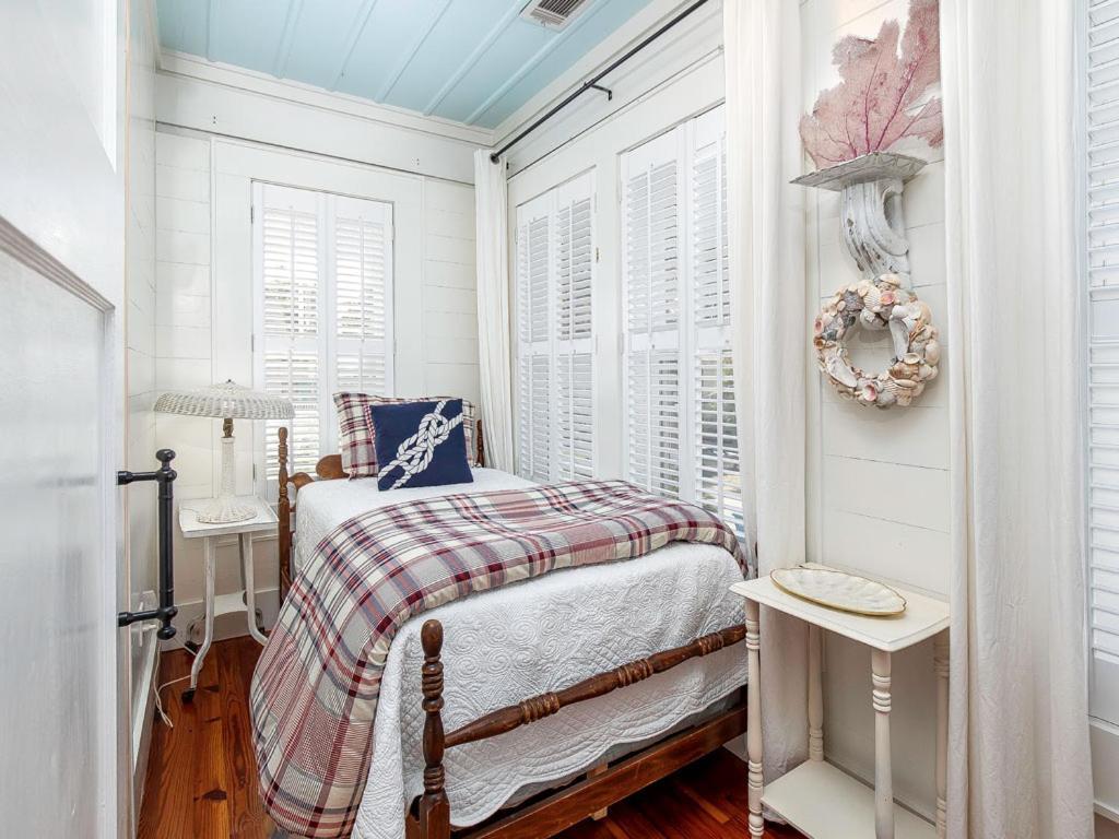 Breeze Inn Tybee Island Екстер'єр фото