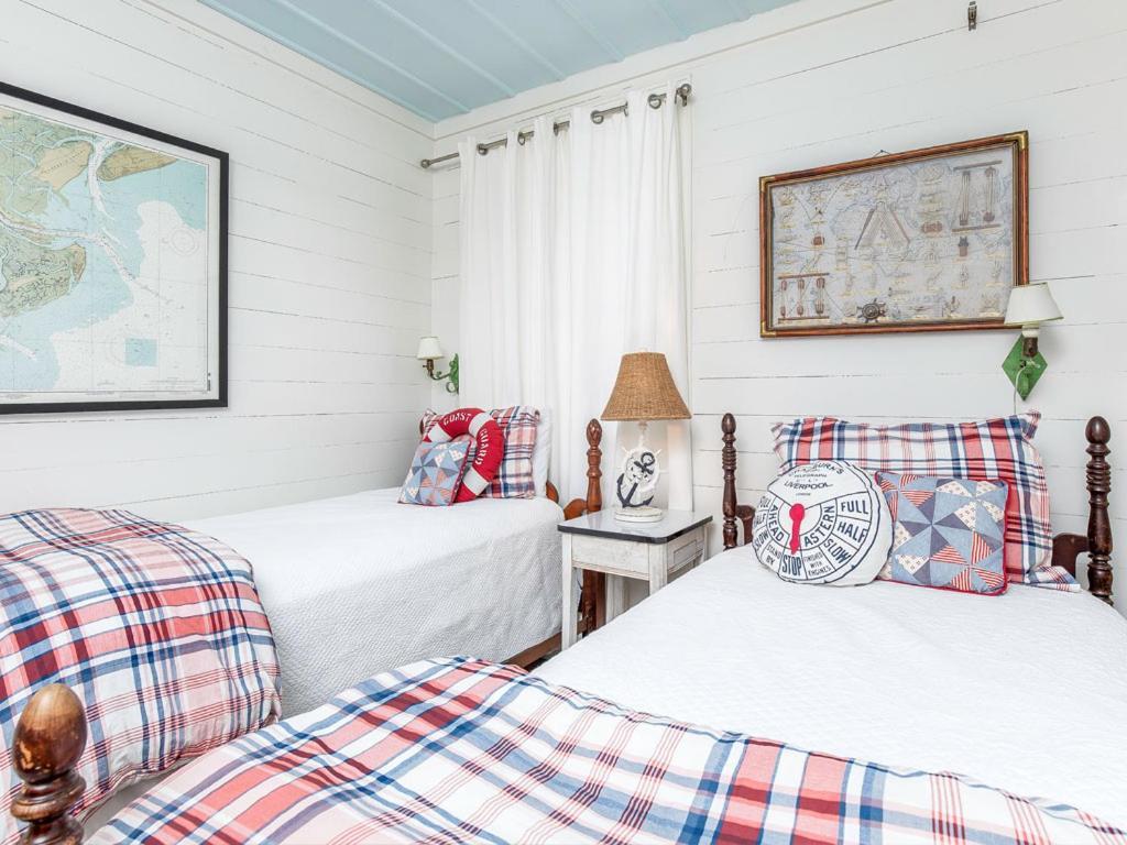 Breeze Inn Tybee Island Екстер'єр фото